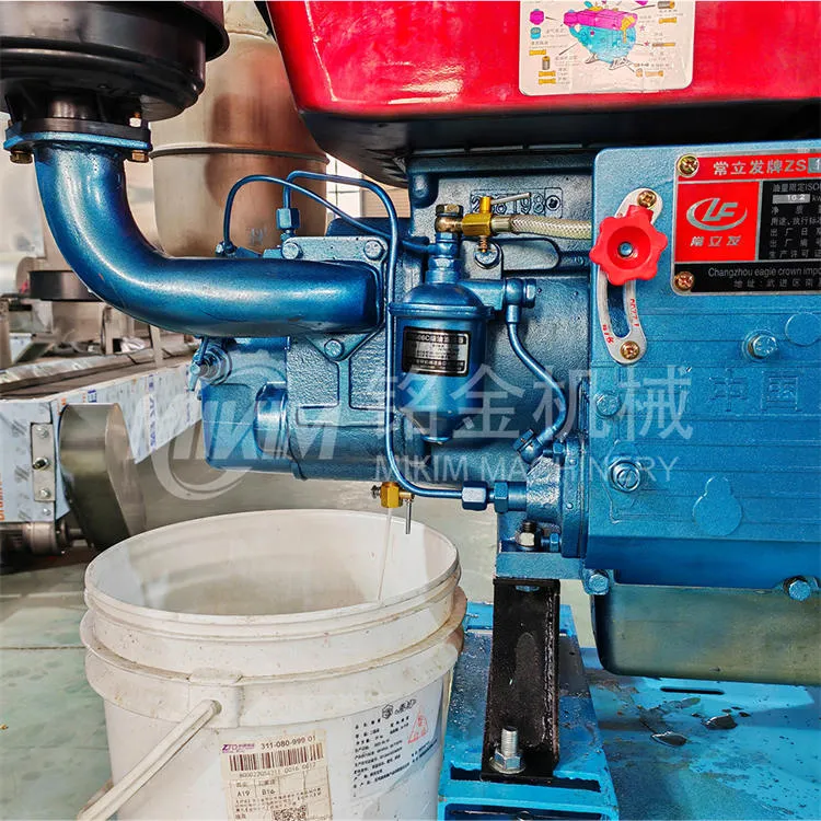 Máquina para fazer comida de frango